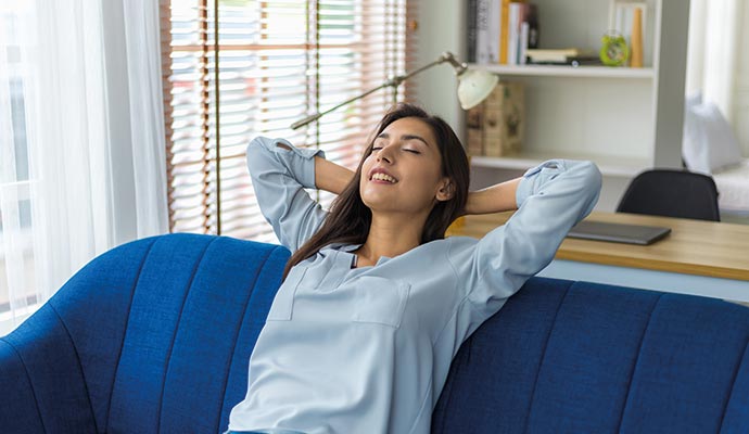 A person is relaxing in healthy indoor air