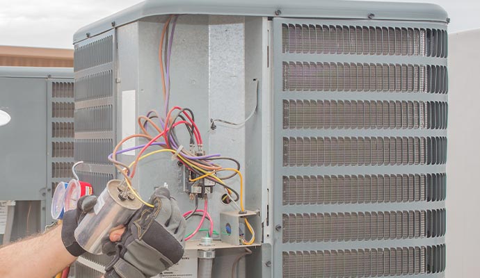 heat pump is repairing by technician